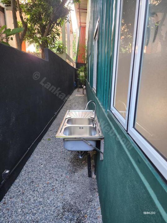Commercial for sale in Dehiwala