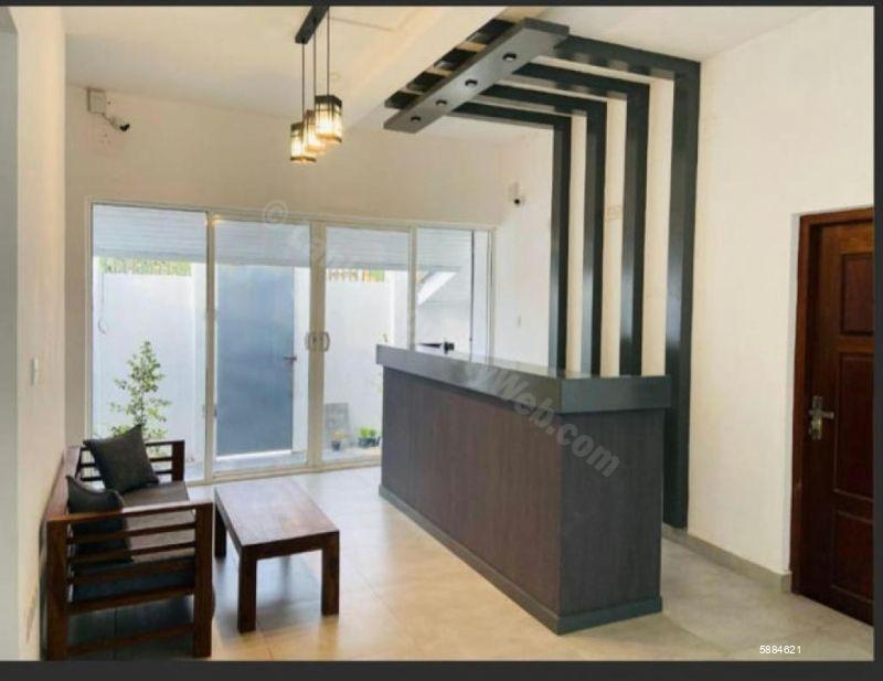 Commercial for sale in Mount Lavinia