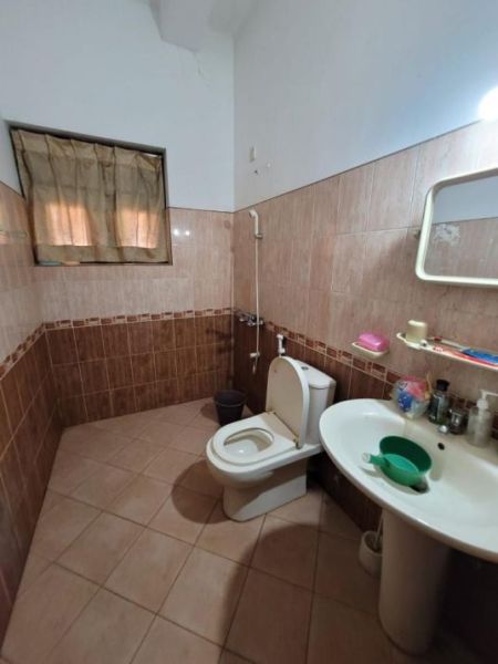 Bathroom - 2-Story House in Prime Location – Attidiya, Dehiwala