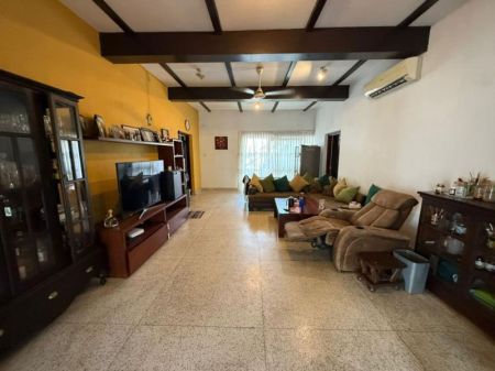 Living Room - 8 Room Large House  For Rent in Colombo 15*