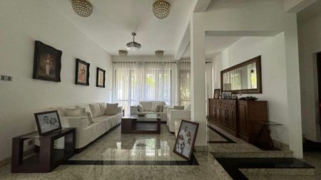 Living Room - Luxury ultra-modern House for sale in Dehiwala