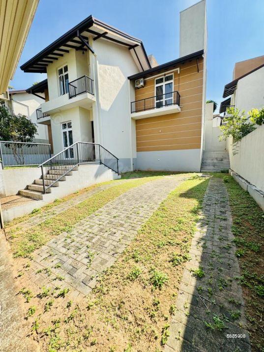 Exterior - House for sale in Malabe