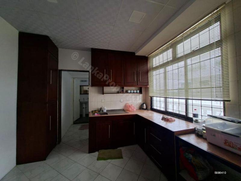 Kitchen - Apartment for sale in Colombo 3