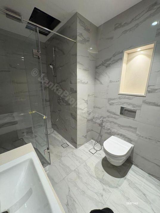 Bathroom - Apartment for rent in Colombo 3