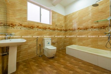 Bathroom - House for Sale - Pelawatte | LKR 130,000,000