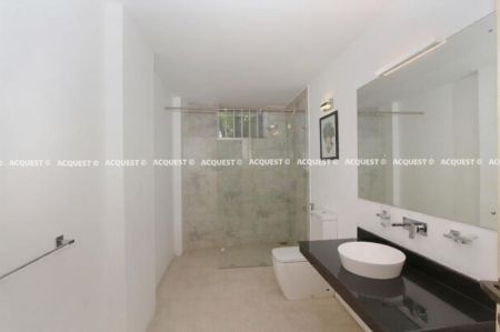 Bathroom - House for Sale - Battaramulla | Price Upon Enquiry 