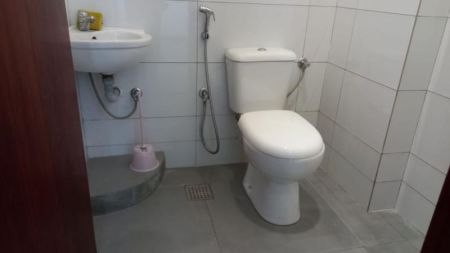 Bathroom - Fully Furnished Luxury Apartment @ TRI-ZEN for Rent in Col.02 Rs.325,000