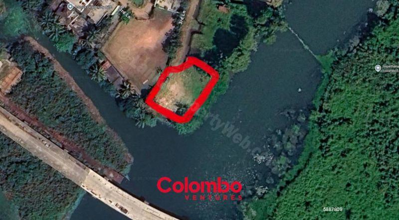 Waterfront land for sale in Nawala