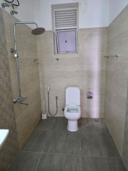 Bathroom - 3-Bedroom Unfurnished Apartment for Sale – Colombo 06