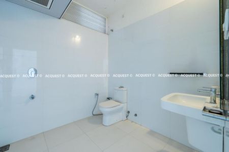 Bathroom - House for Sale - Kandana | LKR 120,000,000