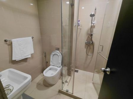 Bathroom - Apartment for sale in Colombo 4 