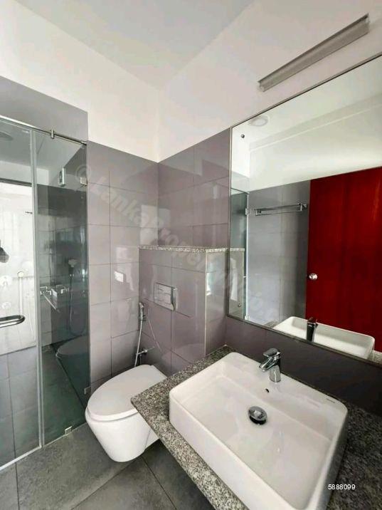 Bathroom - Apartment for sale in Rajagiriya