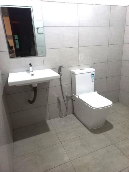 Bathroom - Peaceful Living! House for Sale in Kelaniya 