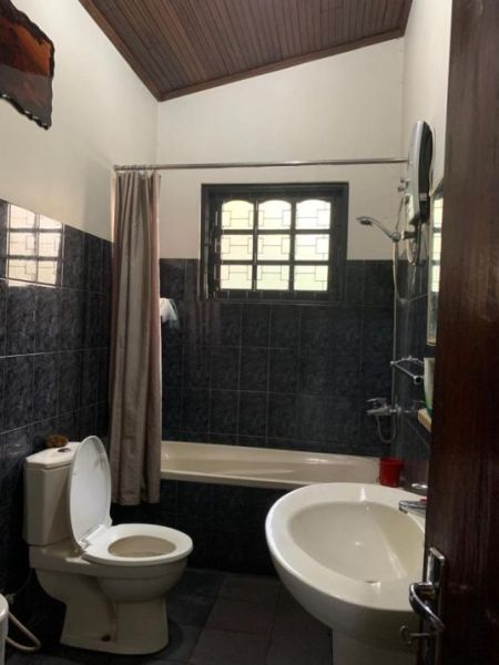 Bathroom - Ref(P-DINU-836)House for Sale – Kohuwala (Close to Kalubowila Hospital)