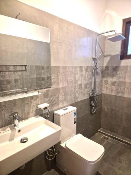 Bathroom - Brand New Modern Luxury Home for Sale in Athurugiriya – Kanda Uyana Road 