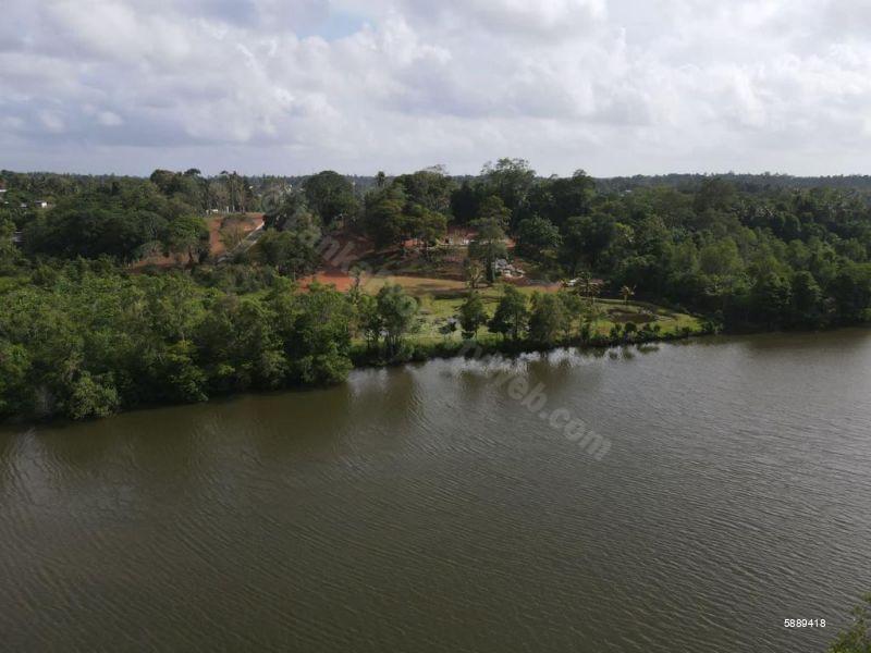 Waterfront land for sale in Bolgoda
