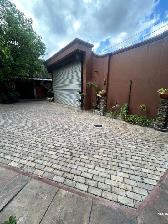 House for sale in Yakkala