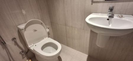 Bathroom - 3 Bedrooms Apartment for Sale at Colombo City Center – Colombo 2