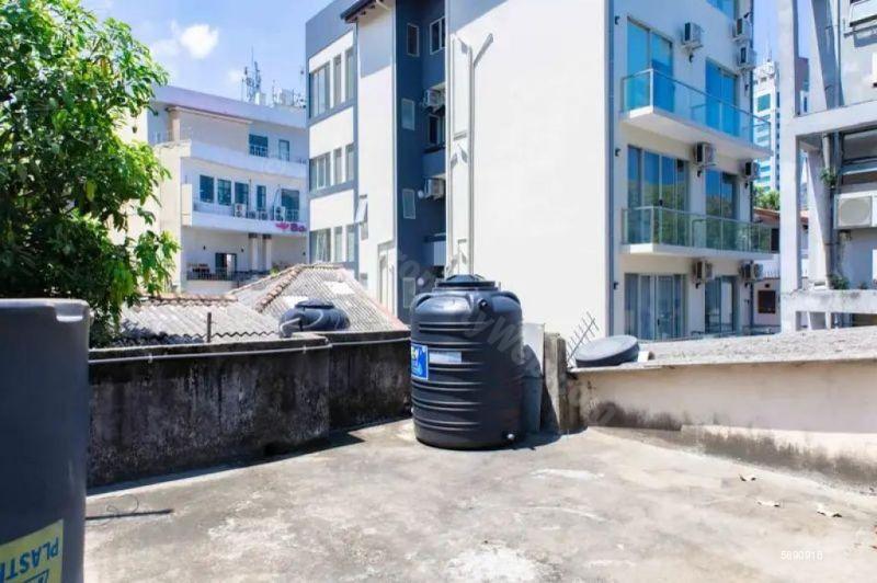 Exterior - House for rent in Colombo 10