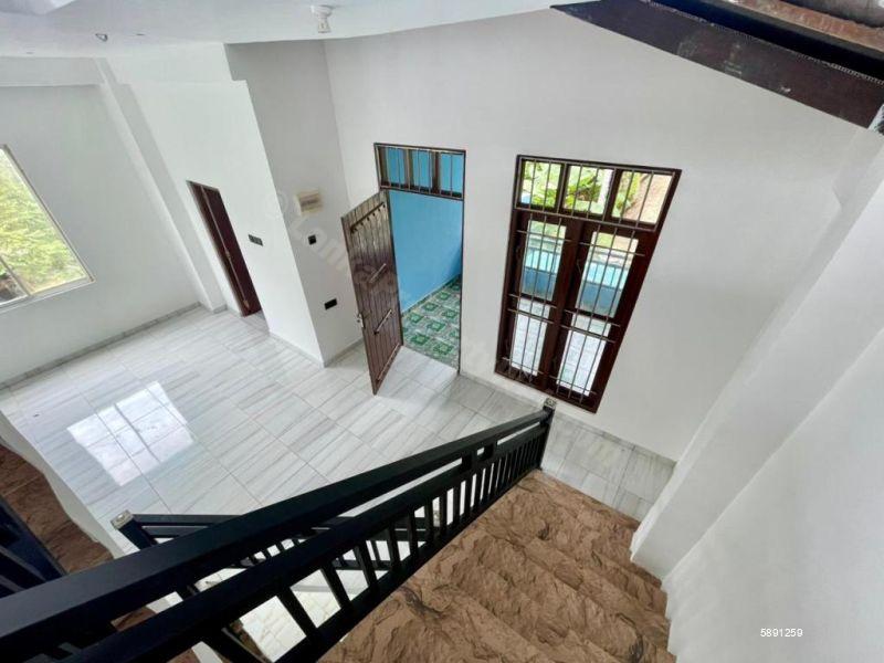 House for sale in Ratnapura