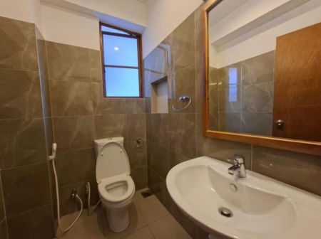 Bathroom -  03 Bedroom Furnished Duplex Apartment for Rent in Colombo 03 (A5709)-RENTED
