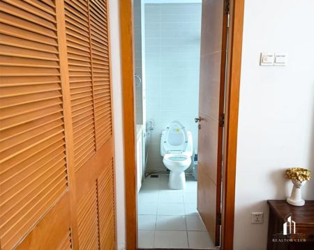 Bathroom - Havelock City - 02 Bedroom Apartment for Sale - Furnished - 1,300sqft - Colombo 05