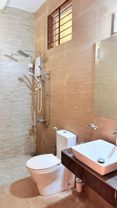 Bathroom - House for Sale in Thalahena - 60 million