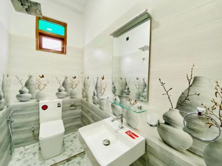 Bathroom - (PR1580)🏡✨ Elegant 3-Storey Luxury Home for Sale in Athurugiriya – Prime Residential Area ✨🏡