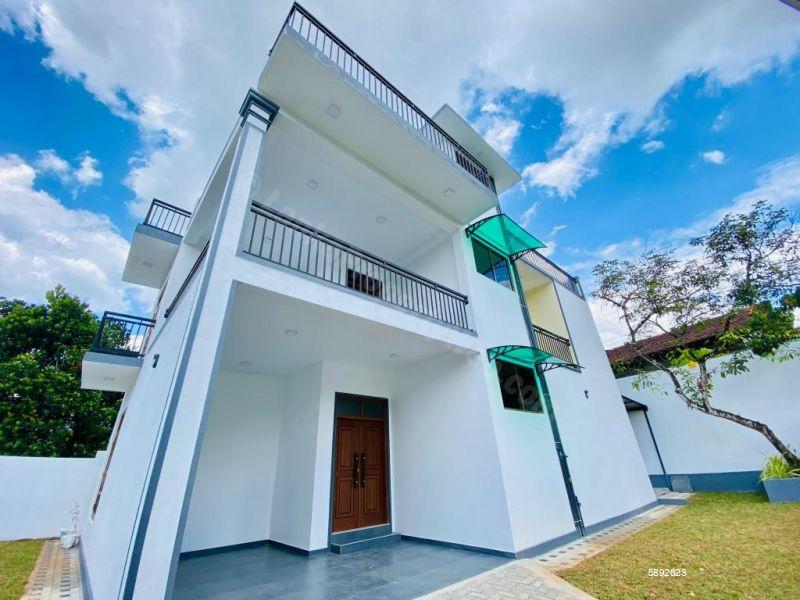 Exterior - House for sale in Athurugiriya
