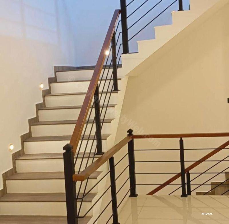 House for sale in Athurugiriya