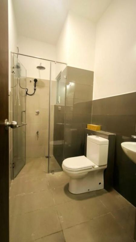 Bathroom - 3 Bedroom Apartment for rent in Kahathuduwa 