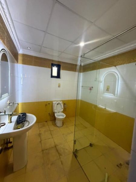 Bathroom - Property for rent in havelock road  