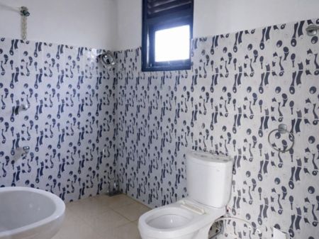 Bathroom - Complete House for Sale – Pamunuwa, Maharagama.
