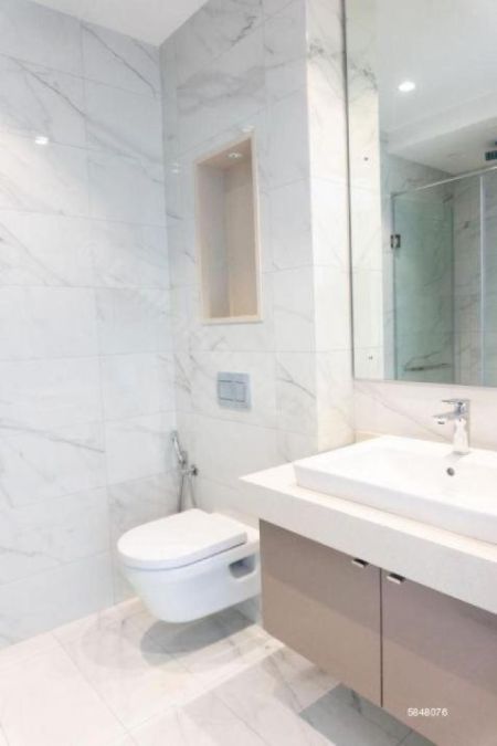 Bathroom - THE ADDRESS 606 — LUXURY SEAFRONT RESIDENCE Urgent Sale | LKR 165 million