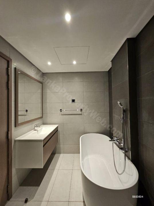 Bathroom - Apartment for rent in Rajagiriya