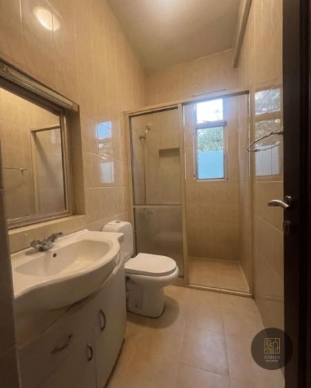Bathroom - 3 Bedroom apartment for sales in Colombo 10 for Rs. 42.50 million (Negotiable)