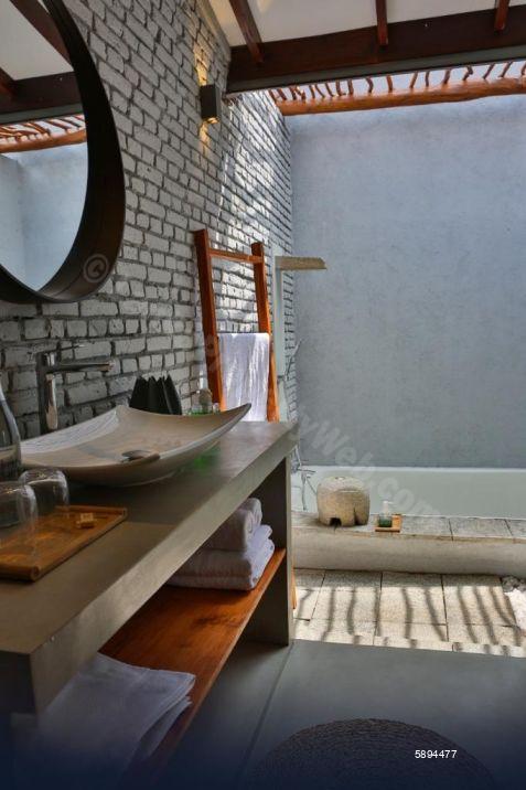 Villa for sale in Pussellawa
