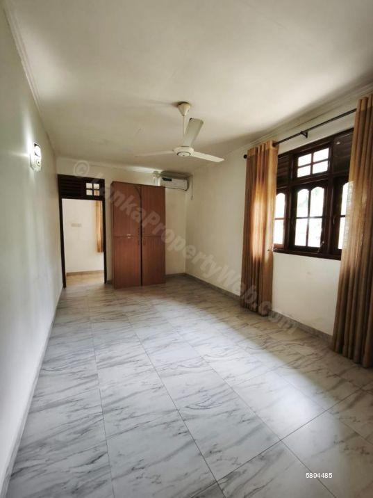 Bedroom - House for rent in Battaramulla