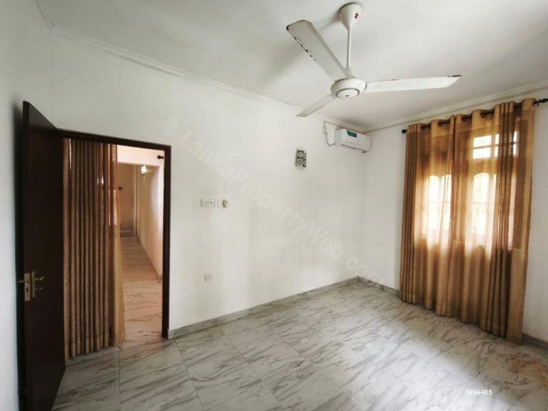 Bedroom - House for rent in Battaramulla