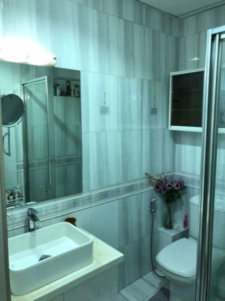 Bathroom - Capitol - 01 Bedroom Furnished Duplex Apartment for Rent in Colombo 07 (A5970)-RENTED