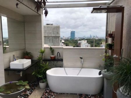 Bathroom - Capitol - 01 Bedroom Furnished Duplex Apartment for Rent in Colombo 07 (A5970)-RENTED