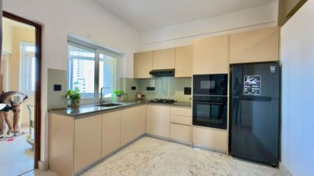Kitchen - Spacious Apartment for Rent in Colombo 7