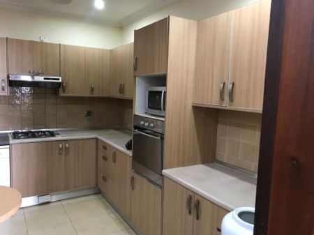 Kitchen - Trillium 3 bedrooms furnished apartment rent - Colombo 08