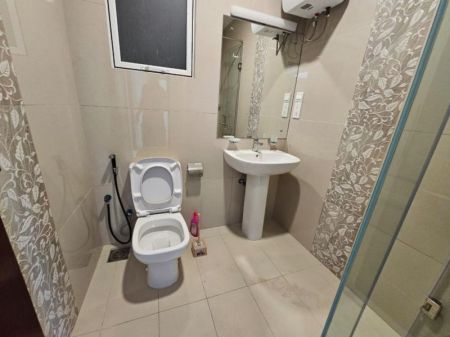 Bathroom -  Kings Garden - 03 Bedroom Unfurnished Apartment for Sale in Colombo 05 (A3696)-SOLD