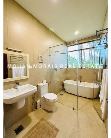 Bathroom - House for Sale Hikkaduwa 