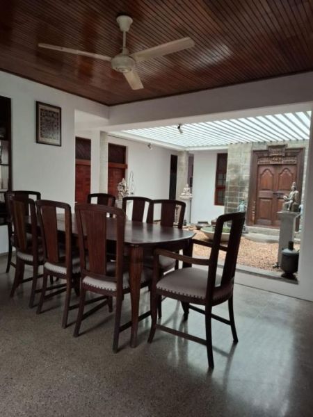 Dining room - House for sale in Bellantara Road Dehiwala 