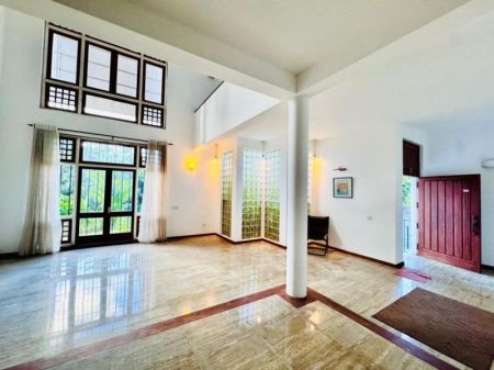 Living Room - (SE1326))  Luxurious Two-Storied House for Sale in Rajagiriya