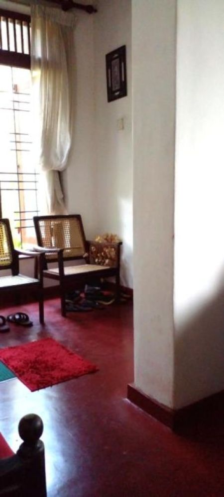Living Room - Charming 3-Room House for Sale in Kalegana, Galle