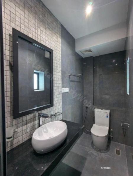 Bathroom - Colombo 03 Peak Residence 03 Bedroom Apartment For Sale
