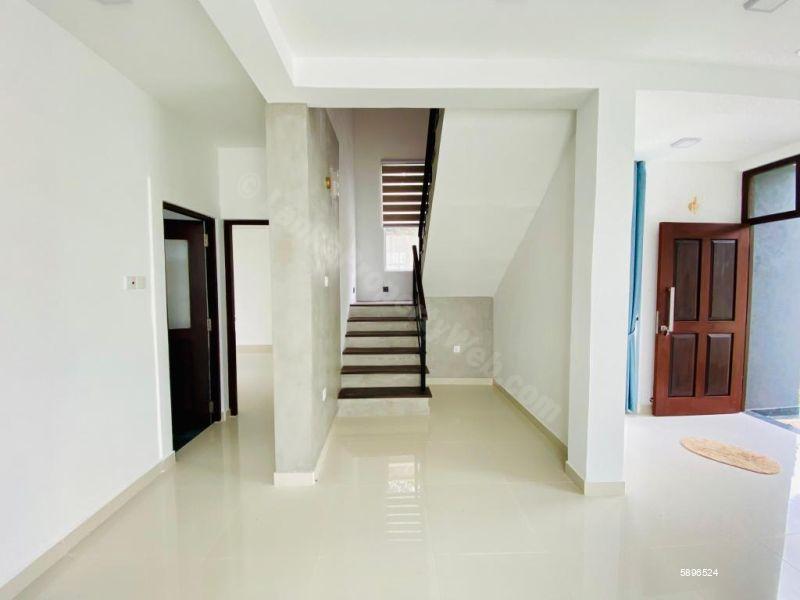 House for sale in Athurugiriya